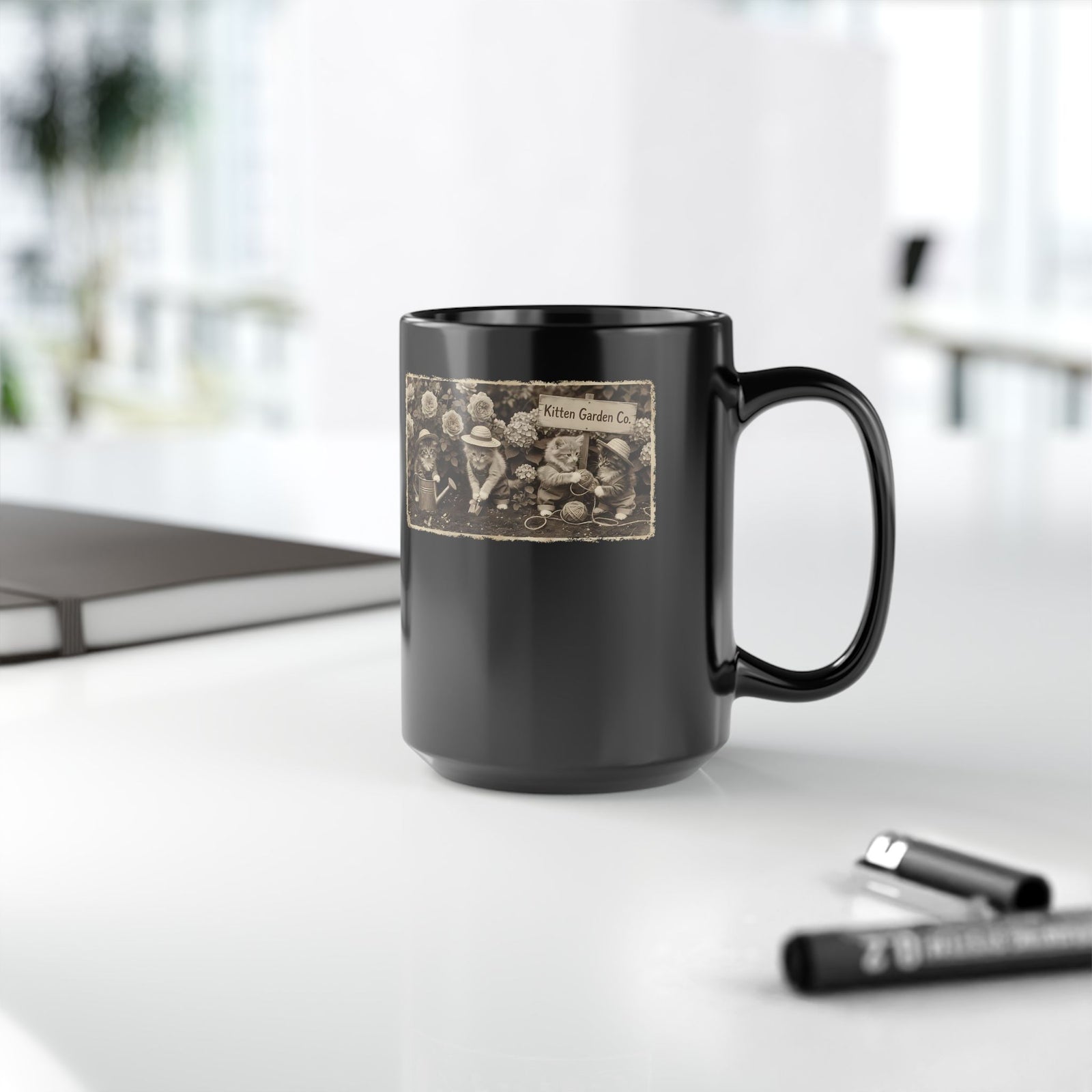 Vintage Kittens in the Garden Black Mug — Cute Floral Cat Mug