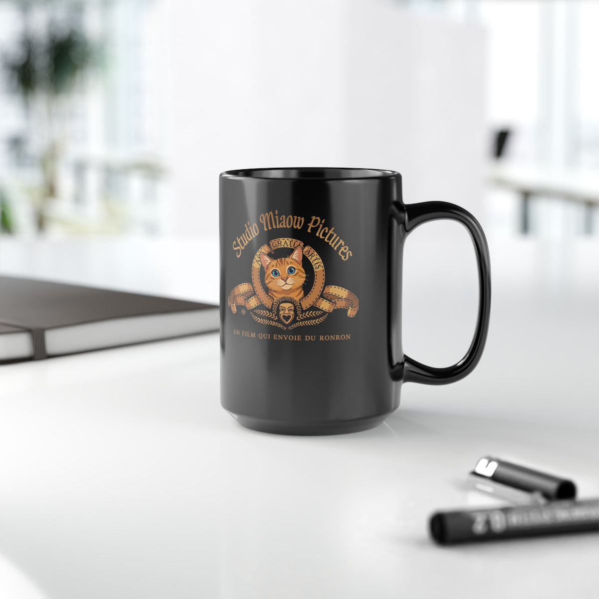 Retro Movie Lion Parody Cat Black Mug — Studio Miaow Pictures
