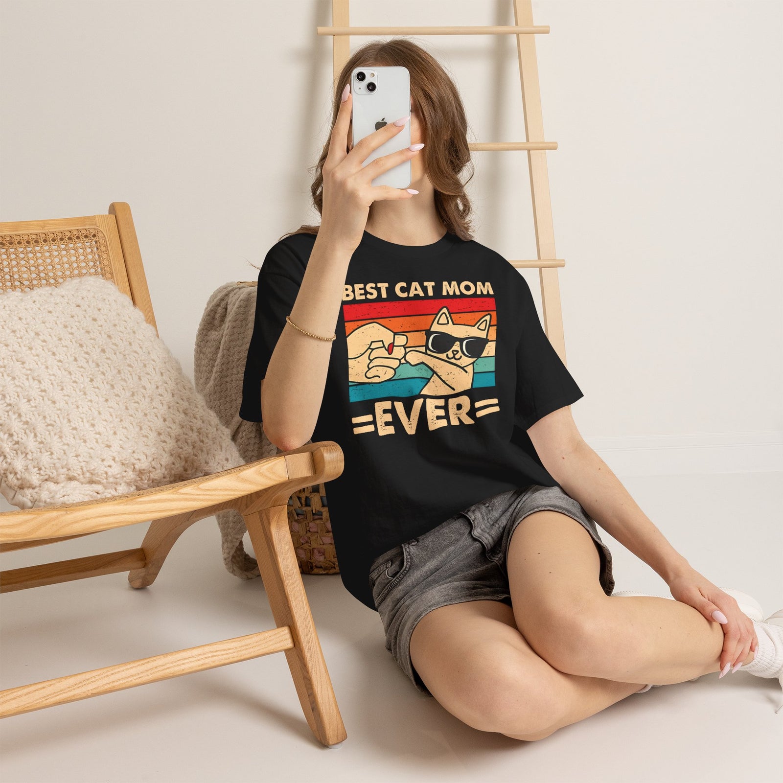 Best Cat Mom Ever T-Shirt — Cute Cat Mom Gift