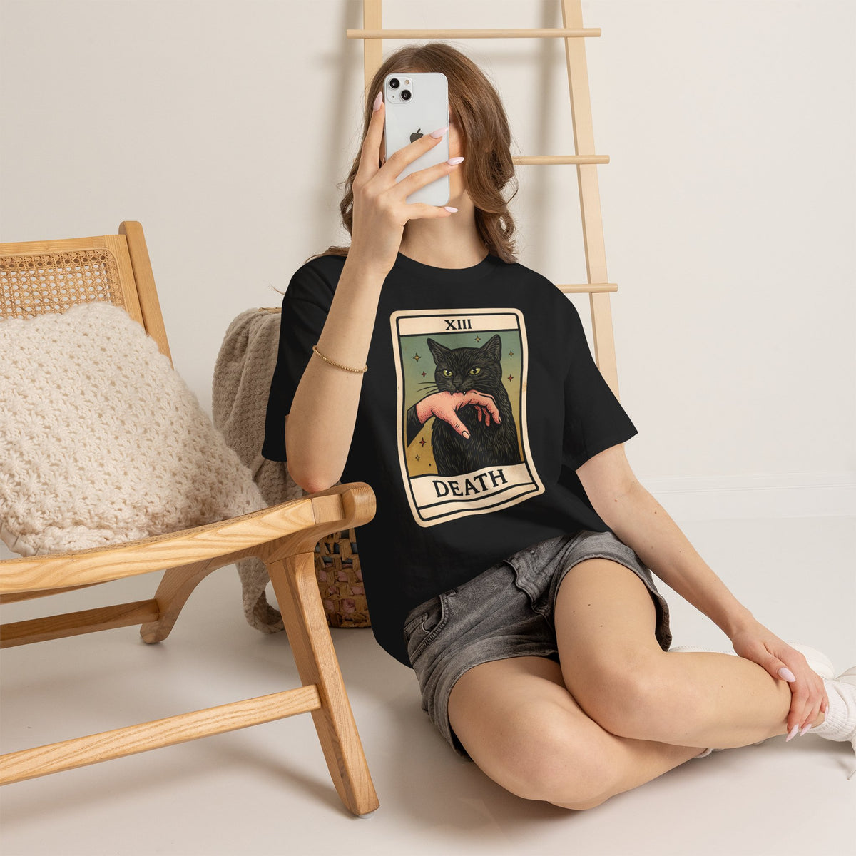 "Death" Tarot Card Black Cat Biting Hand Funny T-Shirt