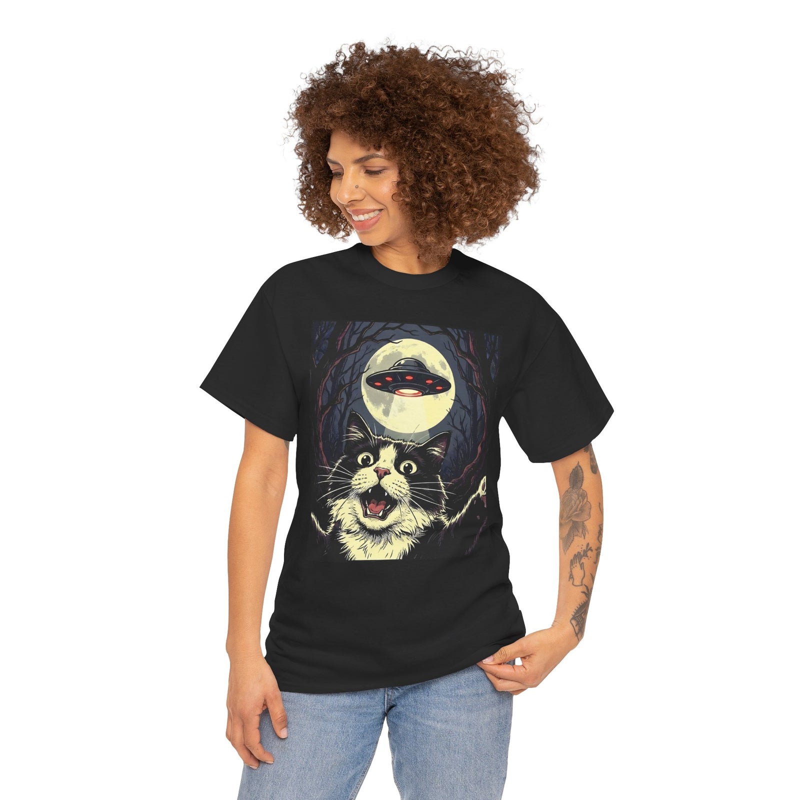 Cat Selfie With UFO T-Shirt