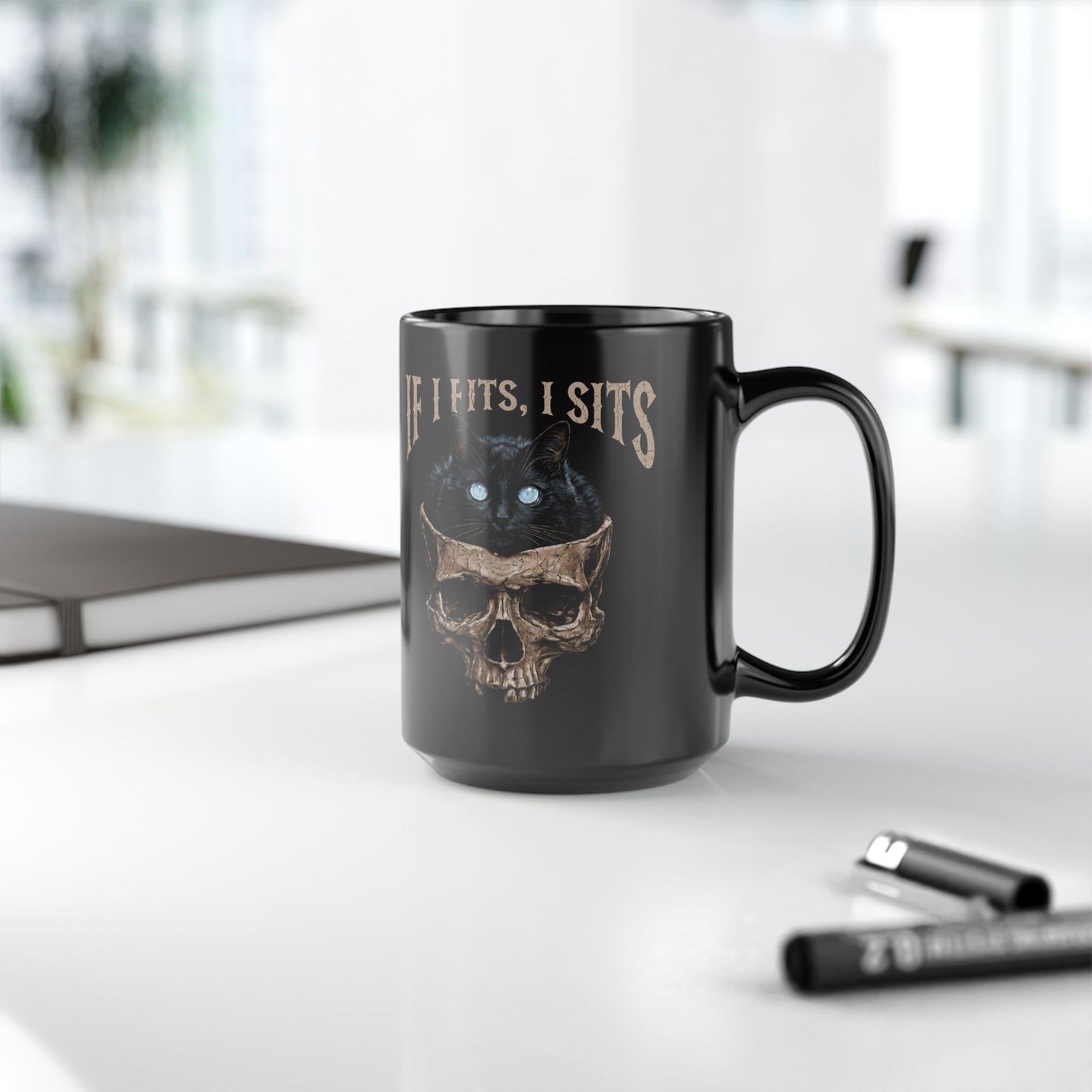 If I Fits I Sits Cat Black Mug — Funny Gothic Black Cat Skull Graphic