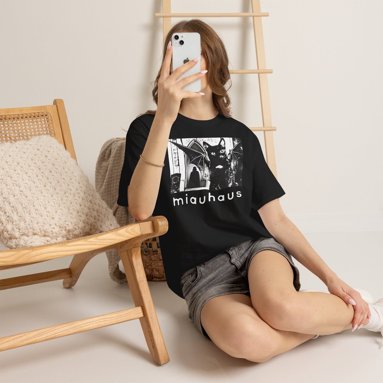 Miauhaus Black Cat T-Shirt