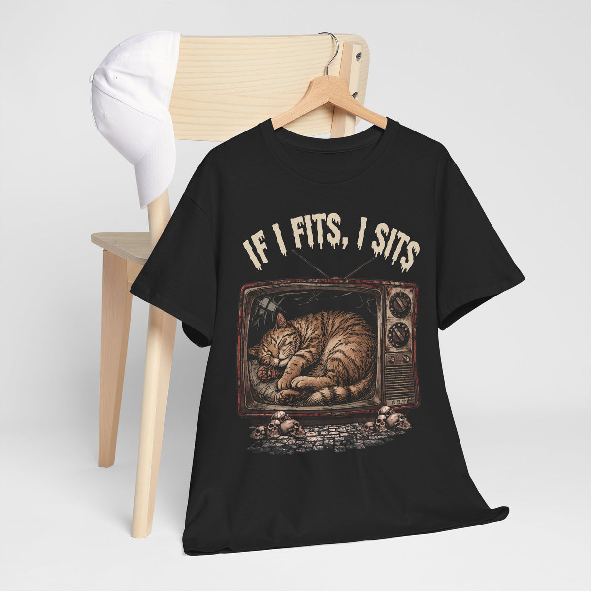 If I Fits I Sits Vintage TV Tabby Cat Shirt — Macabre Horror Meme T-Shirt