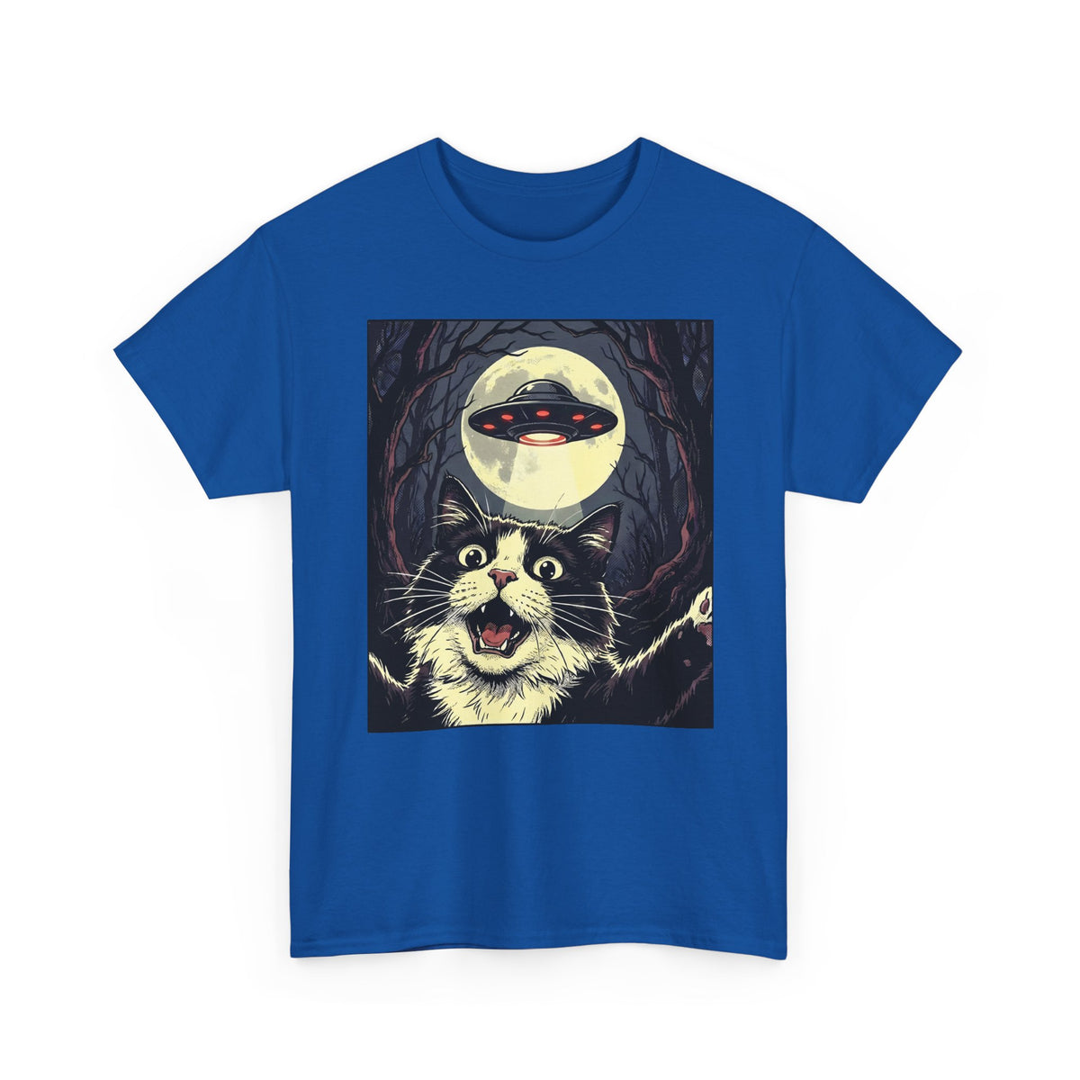Cat Selfie With UFO T-Shirt